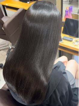 フルールバイリトル 新宿(FLEUR by little)の写真/【平日¥1000引きクーポン多数】カット+縮毛矯正+カラー+サイエンスアクア 髪質改善/酸性ストレート