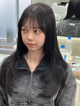 レヴィア(REVIA) ロングレイヤースタイル