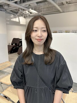 ソア(soa) 明るめくすみベージュ