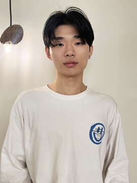ウィット(wit) さらっと真ん中分けショート