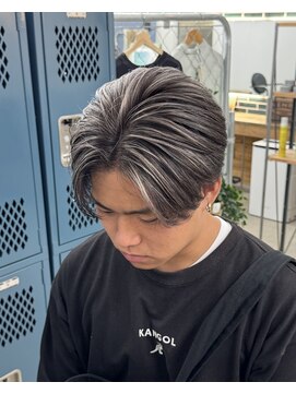 ステラ(STELLA) メンズ/バレイヤージュ/センターパート/ブリーチ＆ダブルカラー