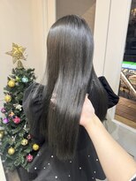 ケイリー(KAYLEE) 【イルミナカラー】オリーブグレージュ