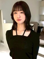 ユニバイリサ 天神大名店(uni by risa)&nbsp;ミディアムレイヤー 暗髪グレージュ 透明感カラー 顔周りカット