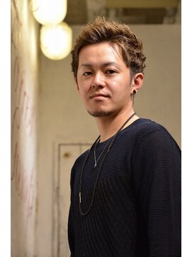 ヘアドレス フォレストガンプ(Hair dress Forrest Gump) アッシュショート　アップバングフォワード