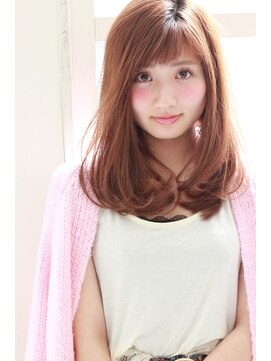 バグズ ヘアデザイン 桔梗が丘店(Baguz HAIR DESIGN) 重めスタイルの斜めバングで小顔ふわミディ