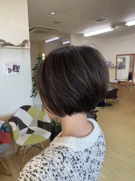 フェリーク(feerique) 平行×前下がりボブ