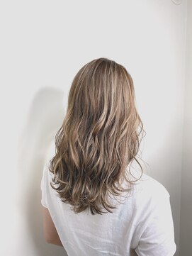 エーアイ 千石 巣鴨 白山店(Ai HAIR) ハイライトアッシュベージュカラー［千石/髪質改善］