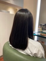 リリ(Re:Re:) まとまるロングボブ
