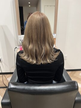 アライズ(ARISE) コットンベージュレイヤーカット_グレージュカラー