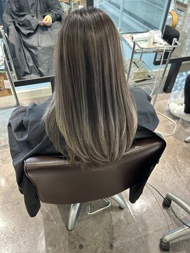 シャラクアクティ(sharaku acty) バレイヤージュカラー