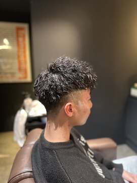 メンズサロン DATE 万博公園店 フェード×ツイストスパイラル