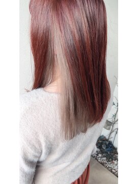 プラハファインワークス(+HER fine works) インナーカラー×ホワイトベージュ