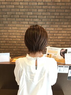 美容室 マリオネット ショートボブ