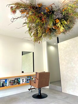 イヨーク 西原店(IYOHK)の写真/《IYOHKの特別なおもてなし》思わず毎月足を運ぶ＿リラックスできるsalon◎扱いやすい褒められヘアも実現*