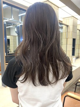 パークレーン アイス イヴェン(park lane ICI yeven) ブリーチなし切りっぱなしボブミディアムレイヤーボブ夏カラー