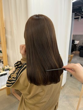 アマーク(a mark) 【住野 桃香】ブリーチなしで叶うヘーゼルベージュ