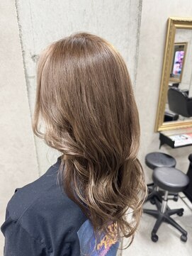 ルノン シェリー(LUNON cheliy) 黒髪クラゲヘアーオリーブグレー小顔ココアベージュ