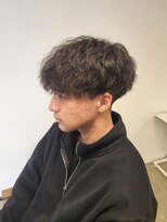 ニアウ 伊勢崎連取店(Niau)&nbsp;MEN’S HAIR/サーフカール/刈り上げセンターパート/ツイスト