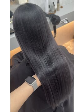 ソマリ(SOMARI.) 暗めグレー