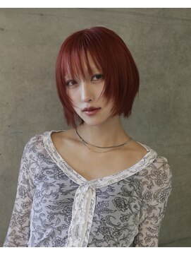 オーオシカシカスペース(OOO YY Space) レイヤーショート/ハッシュカット/ハッシュショート/赤髪