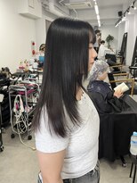 ダーツ(darts) まとまらない髪を艶髪へ導く縮毛矯正
