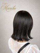 美容室 マルシェ 【岡谷市イルフプラザ1F/美容室マルシェ】_外はねボブ