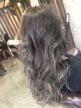 キー(kｅｙ) W3Dカラーグレージュ