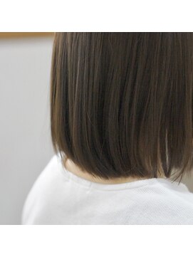 シシカ(Cicica) ちょっと長めボブ