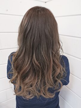 テラス ヘアアンドボタニカル(terrace) ハイグラデーションカラー/30代40代/姪浜
