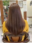 ピンクベージュで艶々カラー