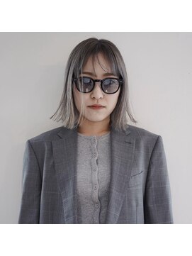 サヴィー(suvvy) ホワイトブロンドボブ【福岡/天神】似合わせカット/イメチェン