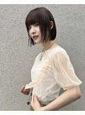 重めワイドバングとぱっつんボブ