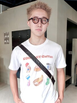 ヘアー アイス ルーチェ(HAIR ICI LUCE) スパイキーショート/メンズショート/ミルクティーベージュ/城倉