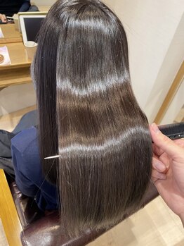 リル 人形町(RirE)の写真/薬剤にこだわり、ダメージレスに髪質改善◎一人ひとりに合わせた施術で、自然な仕上がりに♪