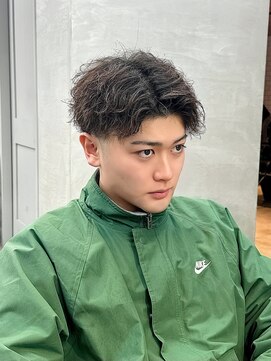 トゥイン 八王子(TWIN) アップバングショート　メンズヘア　八王子　短髪パーマ