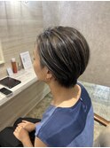 黒髪にハイライト＋ツーブロック