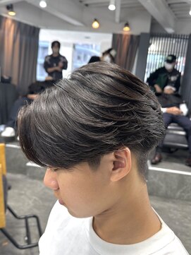 キングオブヘア バイ ノイズ 梅田茶屋町店(KING of hair by NOISM) ニュアンスパーマセンターパート