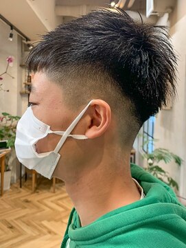 フラココ 神楽坂(hurakoko kagurazaka) 【担当：森口】フェードスポーツヘア