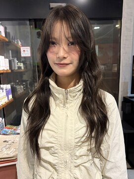 ノラ ヘアーサロン(NORA HAIR SALON) ベージュカラーダブルカラーハッシュカット2wayシースルーバング