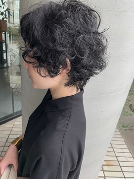 サーカス(circus) ウルフショート/ダークアッシュにカールをつけて★