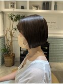 前下がりミニボブ