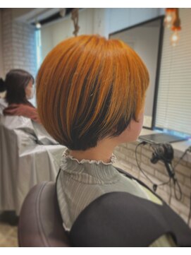 エイトセカンド 新宿三丁目店(EIGHT second) 逆インナーカラー