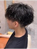 ツーブロック ミディアム 波巻きパーマ