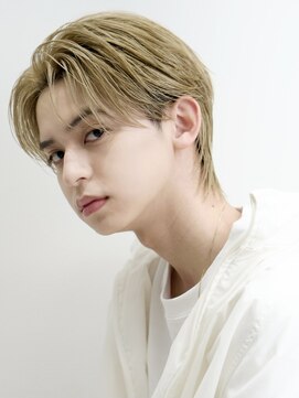 オーシャントーキョーオーバー 渋谷(OCEAN TOKYO OVER) 韓国ヘアカルマパーマコンマバングセンターパート黒髪ウルフ