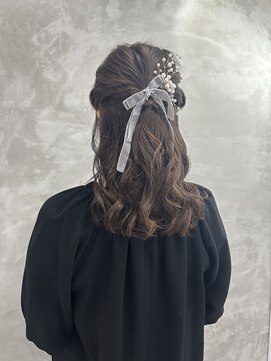 ドアホワイト(door white) 【doorwhite 新松戸】ハーフアップアレンジ