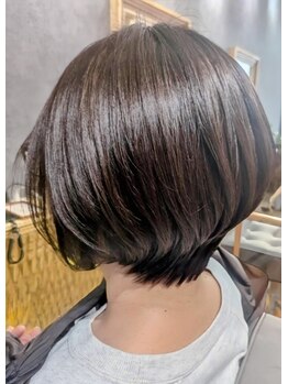 ヴィヴァーシャス(viva cious)の写真/”立体感が持続”するカットが得意なサロン◎リピーター続出の髪質・骨格・クセを活かしたカット￥4400＊