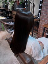 スット 渋谷(slut) くせ毛改善ストレート