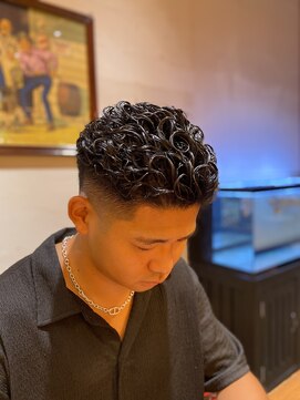 フォーコーナーズ(Four Corners) ニュアンスバックパーマ