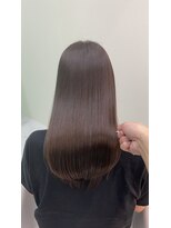 エラ(Ella)&nbsp;髪質改善ストレートで叶う艶髪