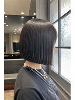 ブラン(Le BLANC)&nbsp;【イシザキ】こなれ感のある切りっぱなしボブ